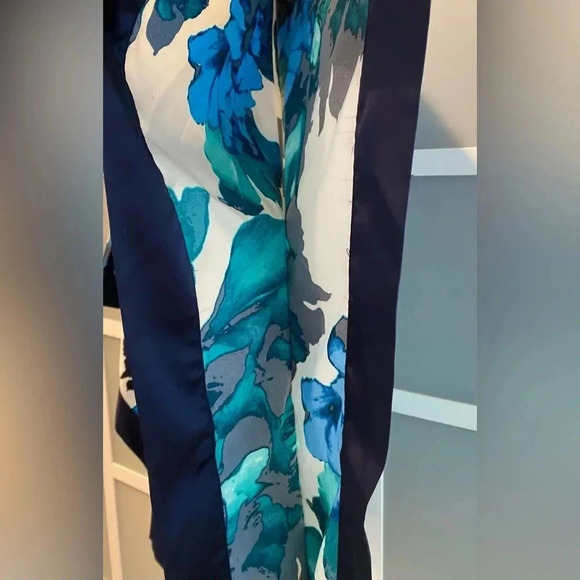 Peter Nygard Women’s Beautiful Colorful Flowing Silky Blouse Women’s Size XL EUC - Picture 5 of 11